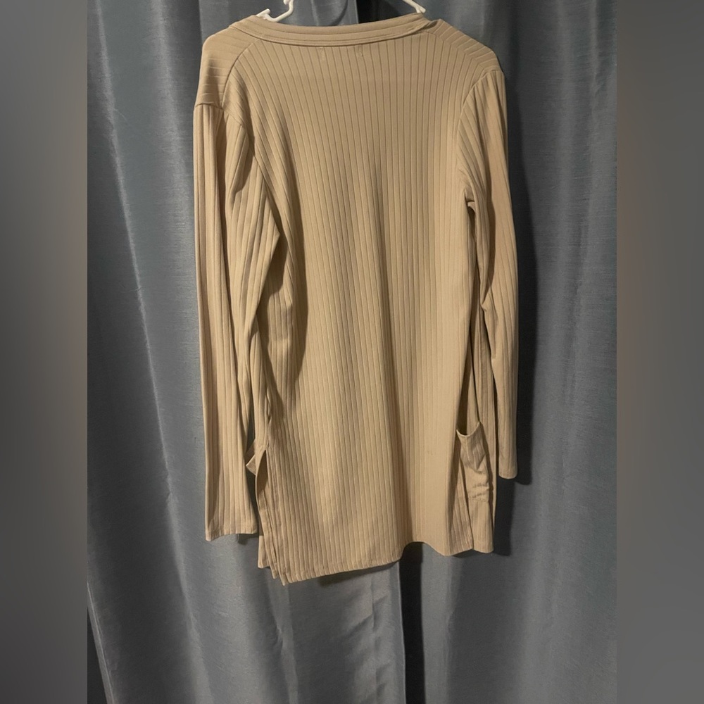 Cardigan - Picture 2 of 2